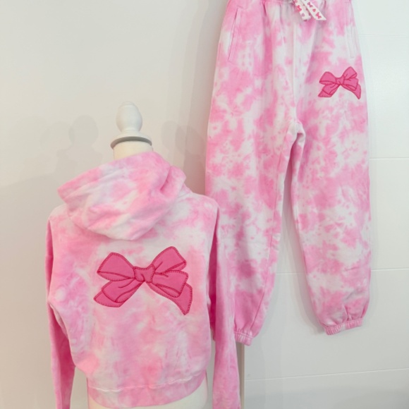 Roller Rabbit Pink Disco Tie Dye Bow Love Shack Fancy Hoodie with Sweatpants - Picture 5 of 11